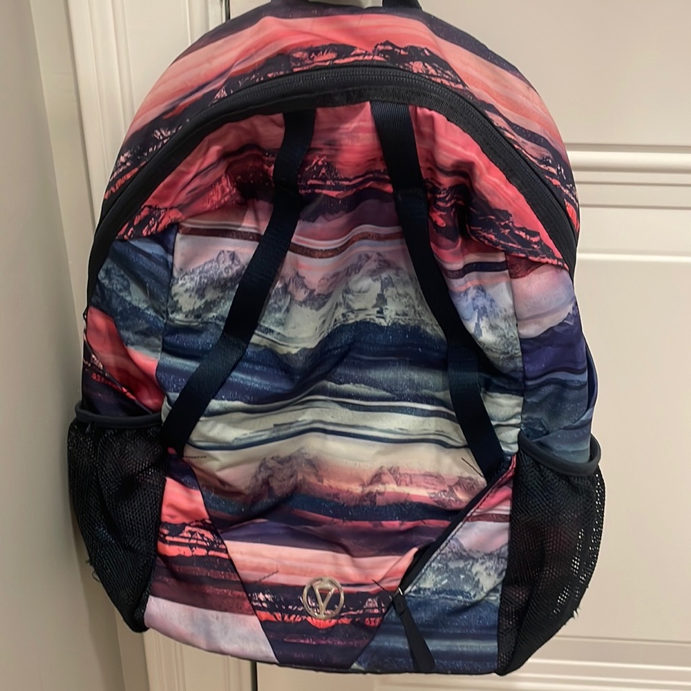 Iviva backpack, large size use few times